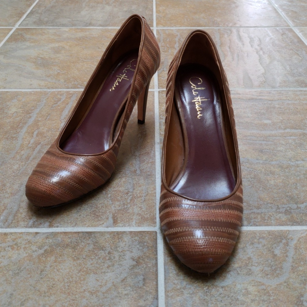 Cole Haan brown leather pumps